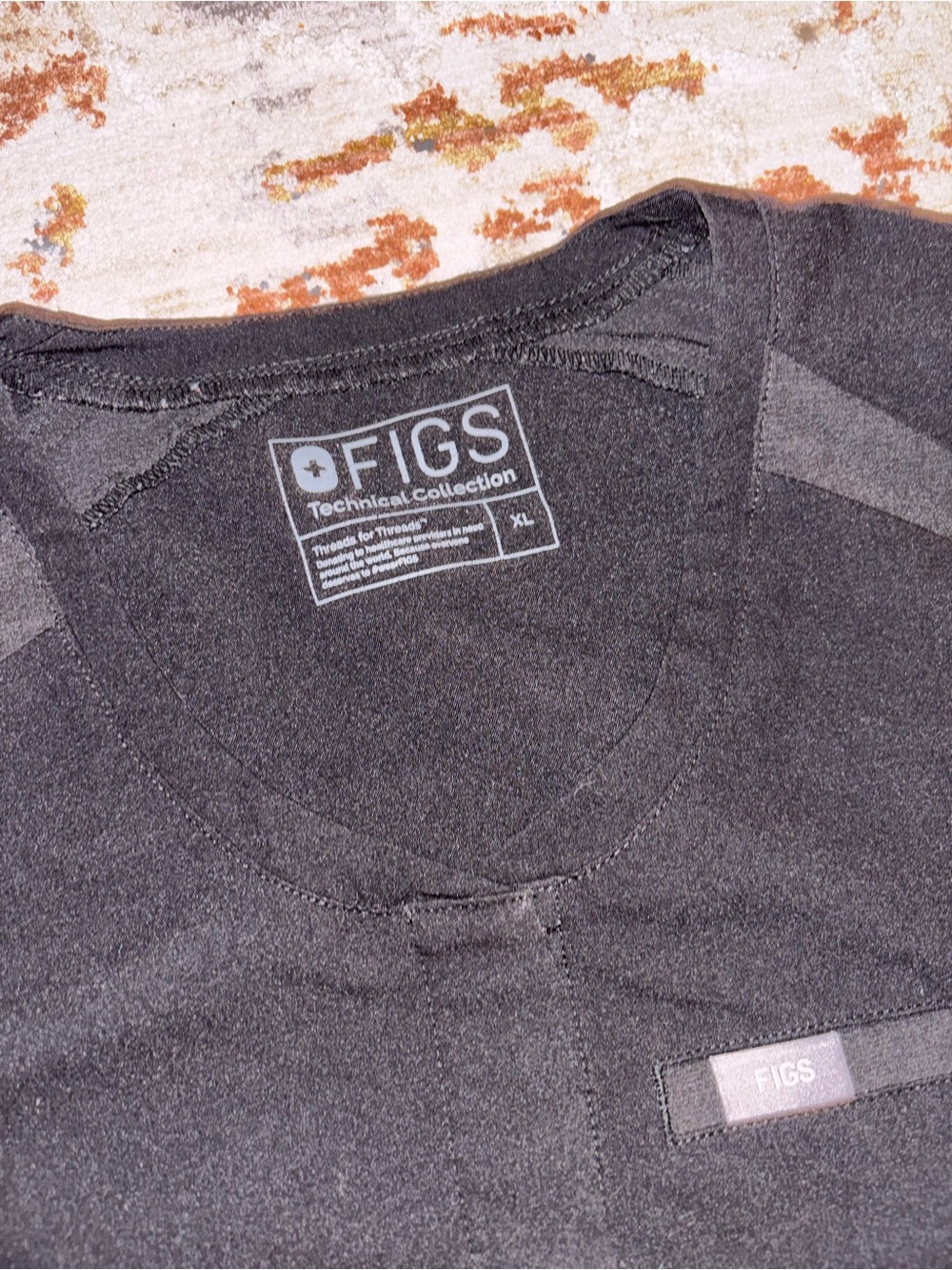 Figs Black Scrub Set - Picture 2 of 4